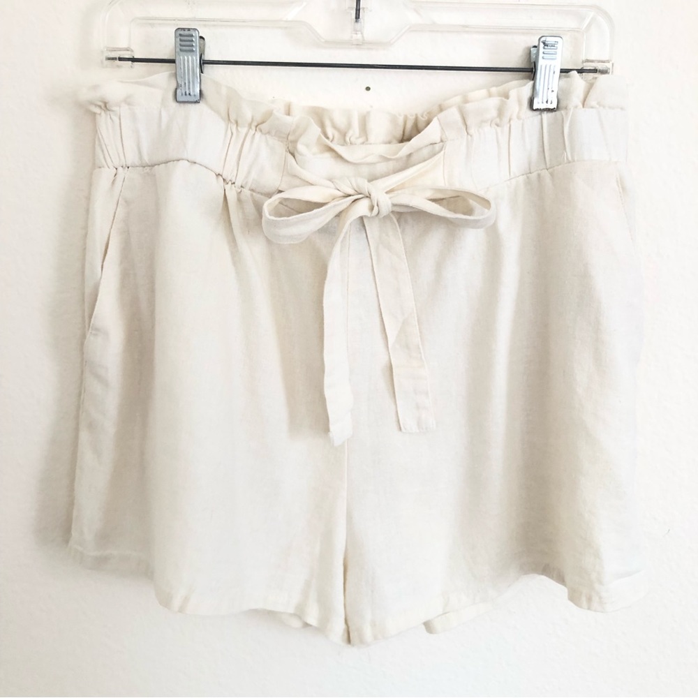 Cream Off White Linen Blend Shorts L
